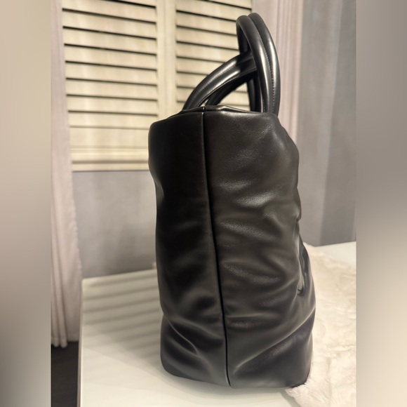 Saint Laurent Black Quilted Leather Tote Bag - Picture 9 of 10